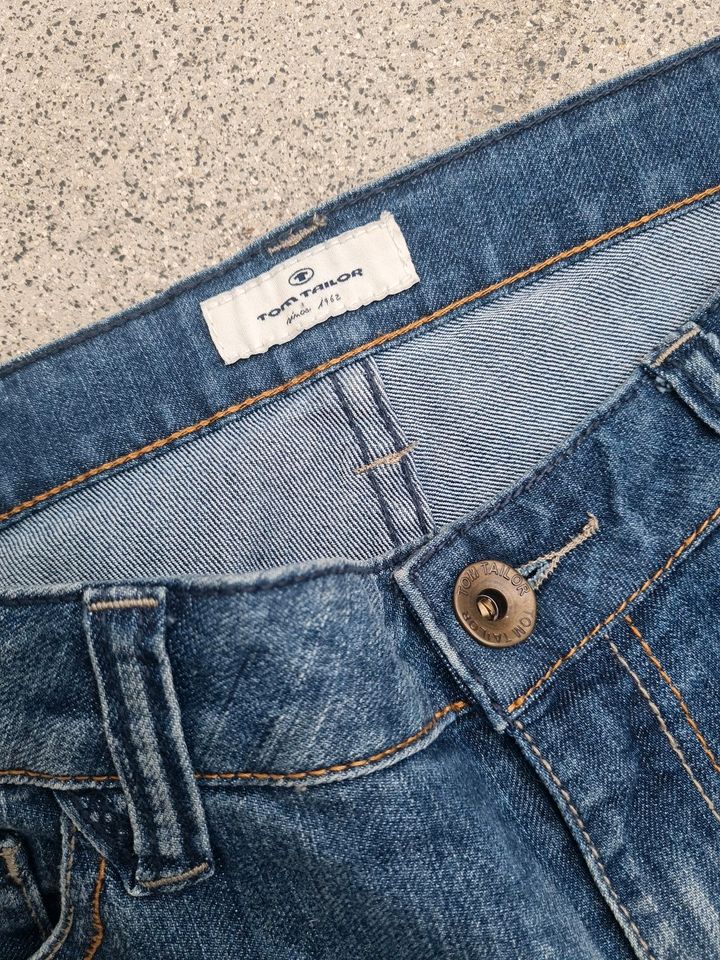 ☆☆ Tom Tailor ☆☆ Jeans Short Gr L Top Zustand in Solingen