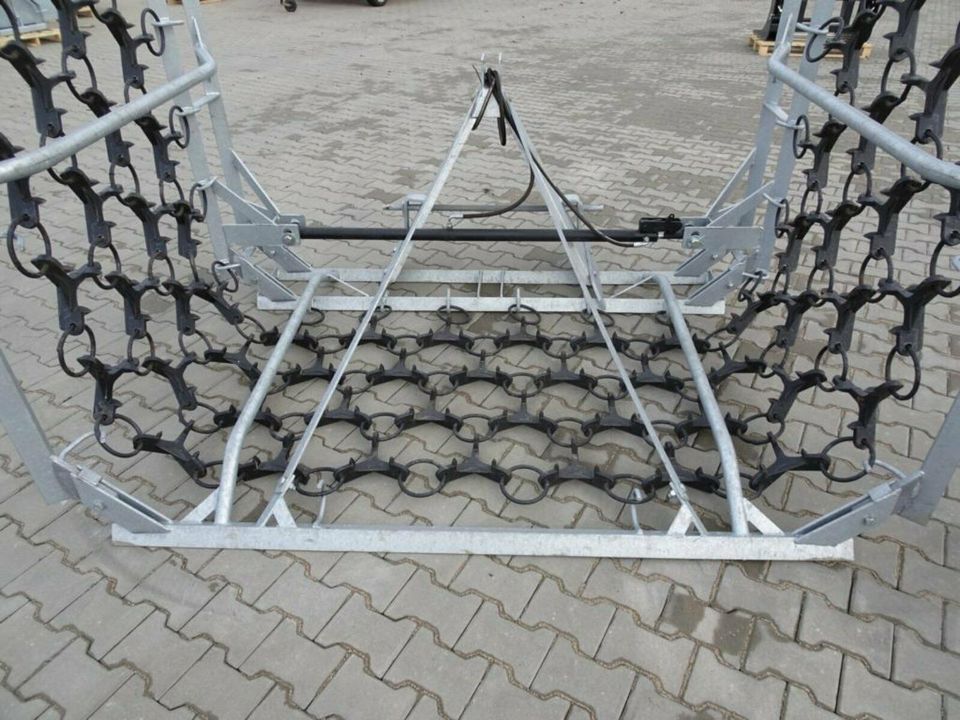 Wiesenschleppe 500cm 5m hydraulisch Schleppe Egge Striegel NEU in Osterweddingen