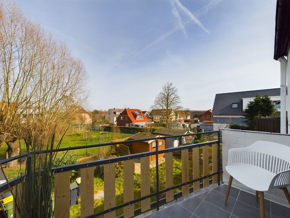 Frisch Renoviert!!! Bezugsfertiges Reihenhaus mit Terrasse und Balkon in Rautheim / Braunschweig in Braunschweig