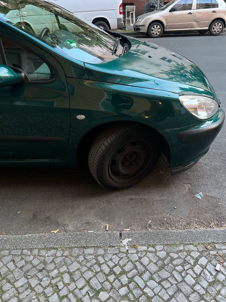 Peugeot 307 Scheckheft aus 3. HAND in Berlin
