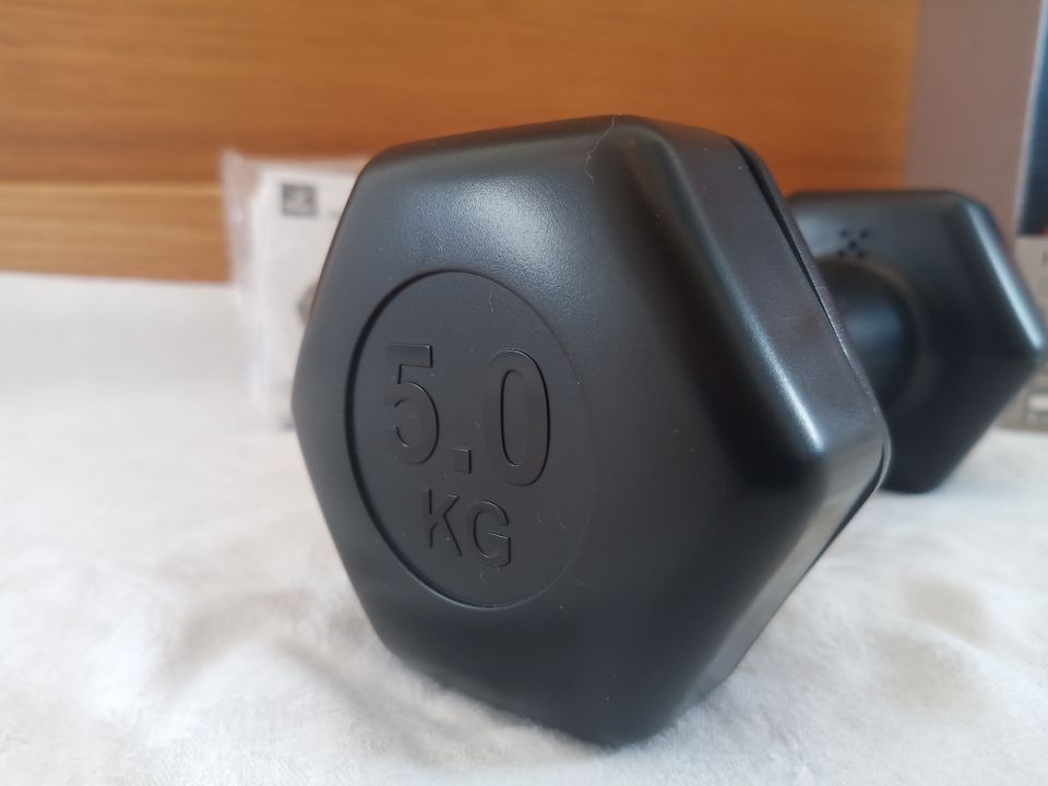 Neuwertige Hantel Wecker Gewicht 5 kg in München