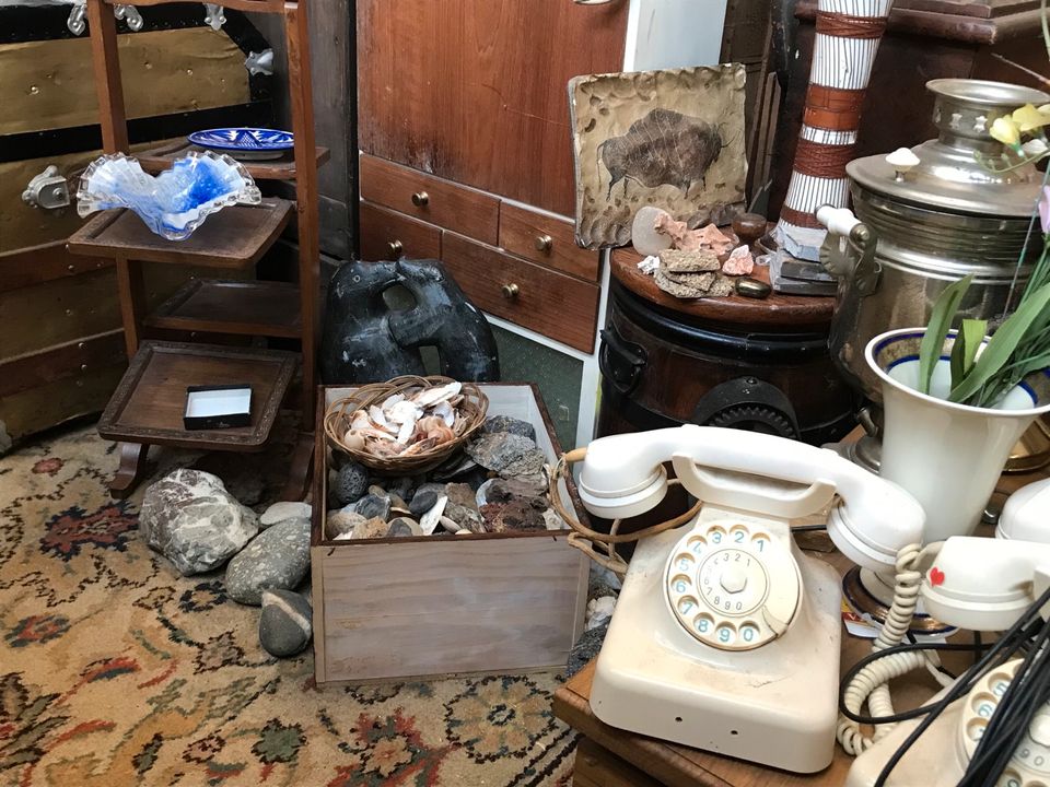 Sideboard, dunkel, Kolonialstil, Anrichte in Flintbek