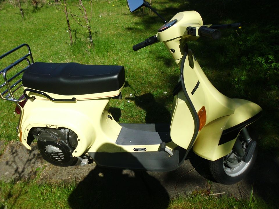 Vespa 50 PK XL Original nur 3000 km sofort fahrbereit in Lübeck