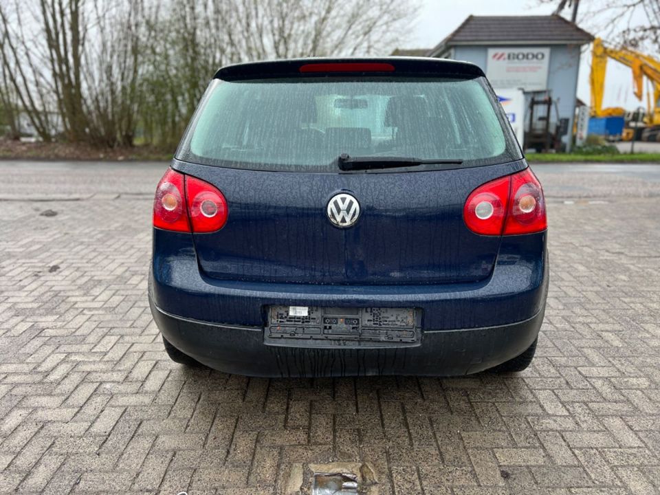Volkswagen Golf V Lim. Trendline*Klima*Euro 4* in Bornhöved
