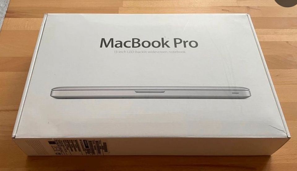 Suche Apple MacBook Pro 17 zoll Verpackung OVP Karton Ende 2011 in Ansbach