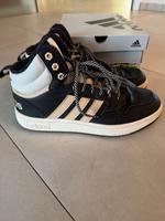 Adidas Hoops 3.0 MID 43 1/3  schwarz creme Top Zustand Nordrhein-Westfalen - Büren Vorschau