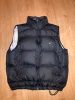 Vintage Nike Y2K Puffer Weste – Schwarz – Rare Piece! Hessen - Kirchhain Vorschau
