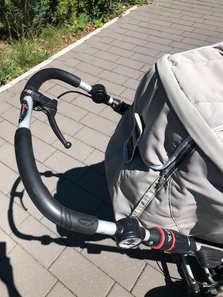 Hartan Kombi- Kinderwagen mit Handbremse in Sulz