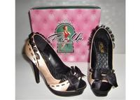 PinUp PeepToe Pumps Satin beige/schwarz mit Ziernähten Rüschchen Baden-Württemberg - Fellbach Vorschau