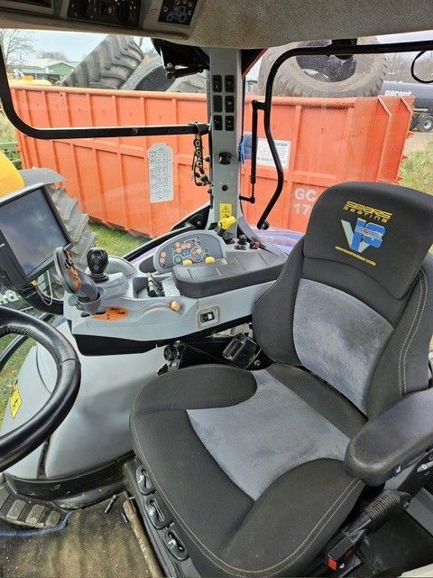 New Holland Traktor T 7.210 AC mit FKH+FZW & RTK-Lenksystem in Niebüll