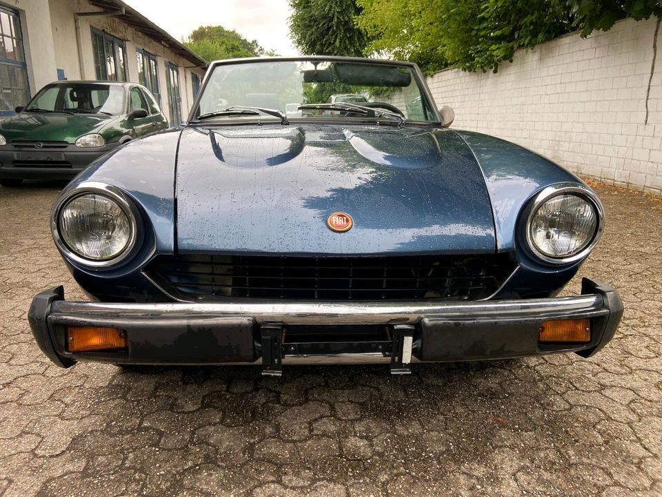 Fiat 124 pininfarina Spider 2000 CSO in Delmenhorst