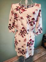 Tunika gr. 38 (eher gr.36) von H&M weiß mit Blumen Bayern - Eckental  Vorschau