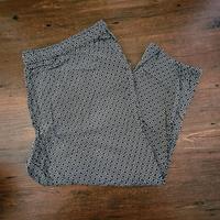 NEU! Schlupfhose, 7/8 Länge, Schwarz/Weiss gemustert, Gr. 52/54! Rheinland-Pfalz - Bad Bergzabern Vorschau