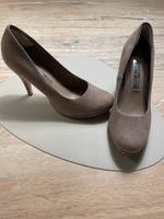 Tamaris high-heel pumps beige Wildleder Niedersachsen - Nienhagen Vorschau