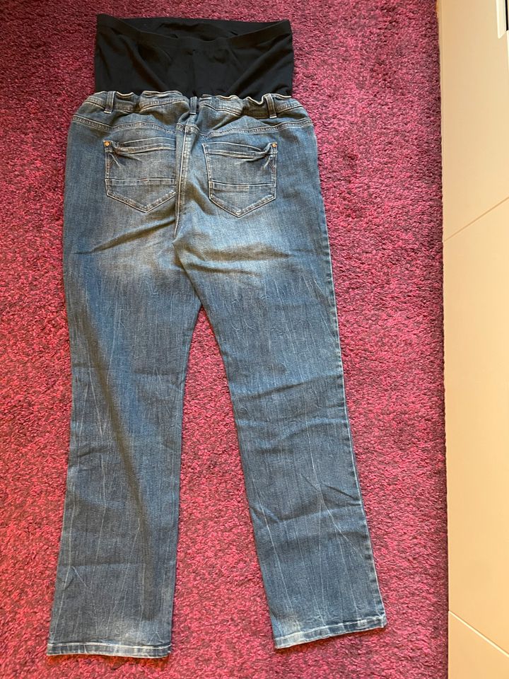 2 x Schwangerschafts Jeans Größe 44 blau in Augsburg