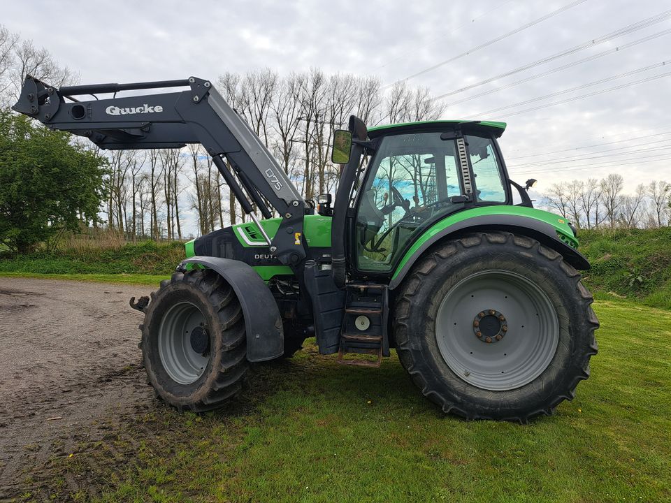 Deutz Agrotron in St. Michaelisdonn