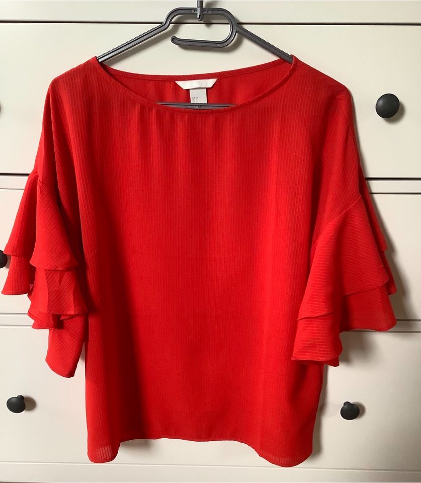 Rote Bluse mit Trompetenärmeln von H&M in Nordrhein-Westfalen - Erwitte |  eBay Kleinanzeigen ist jetzt Kleinanzeigen