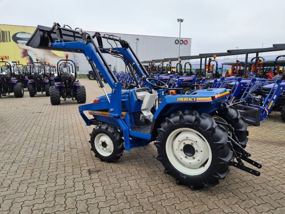 Iseki TU180 mit Frontlader Traktor Kleintraktor Fudex Schlepper in Winsen (Luhe)