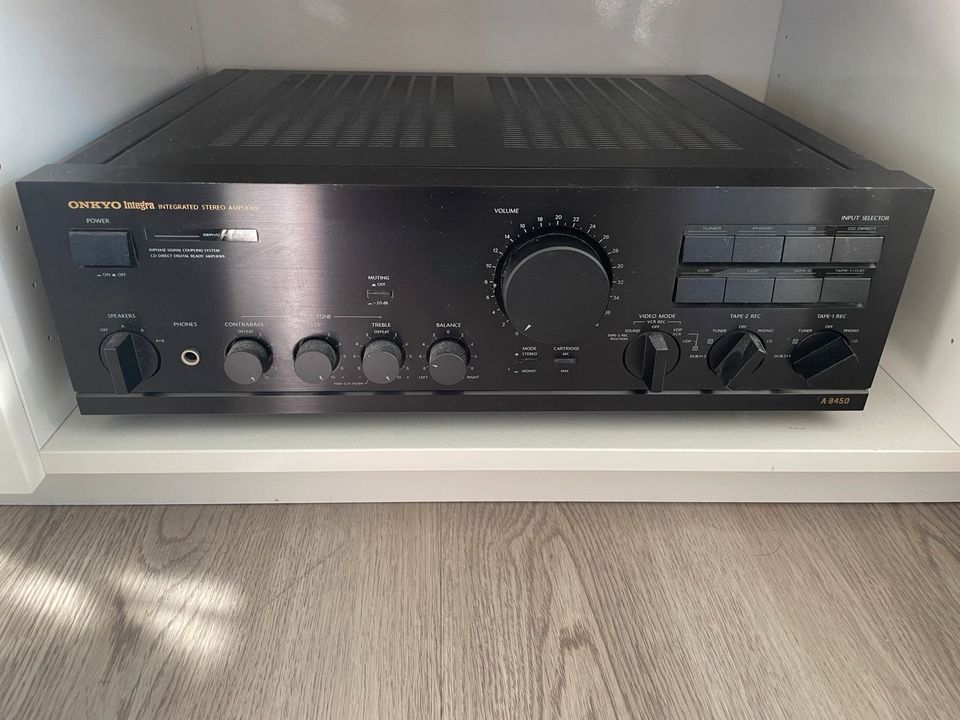 ONKYO Verstärker / Amplifier  A 8450 in Hamburg