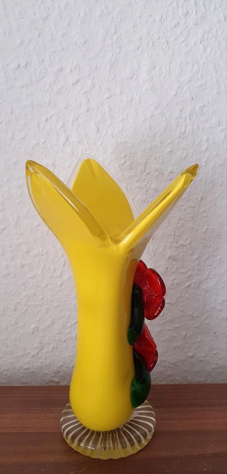 Blumenvase Glas handgearbeitet aus Tschechien. in Essen