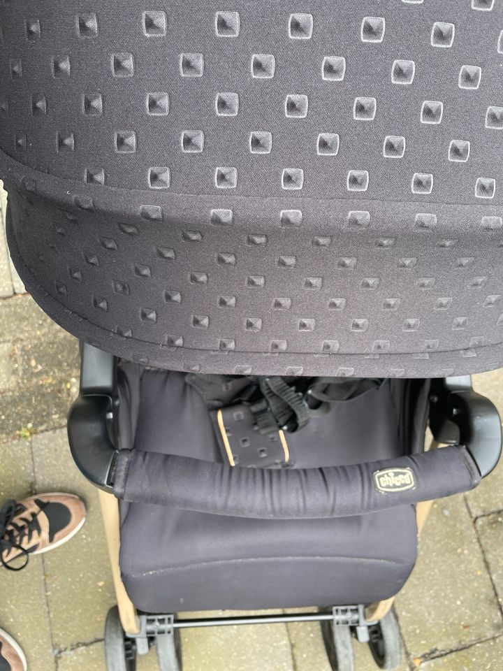 Buggy- bis 15kg +1,5 , Chicco in Frechen