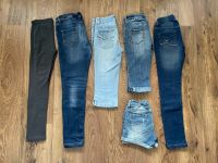 140 Jeans kurze Hose Leggings S.Oliver Tom Tailor Nordrhein-Westfalen - Höxter Vorschau