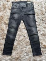 Original Diesel Jeans Grau in Größe 29 Inch! Neuwertig! Unisex Düsseldorf - Eller Vorschau