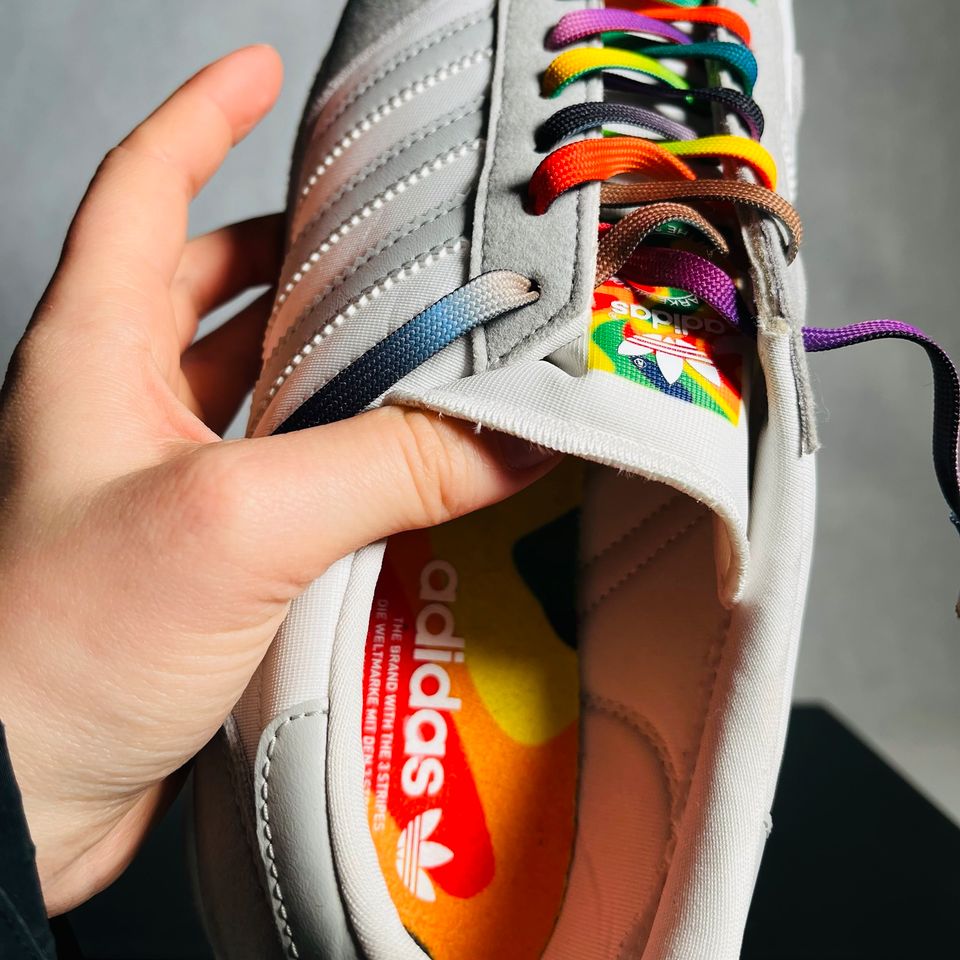 adidas Originals Pride Sneaker in Witten