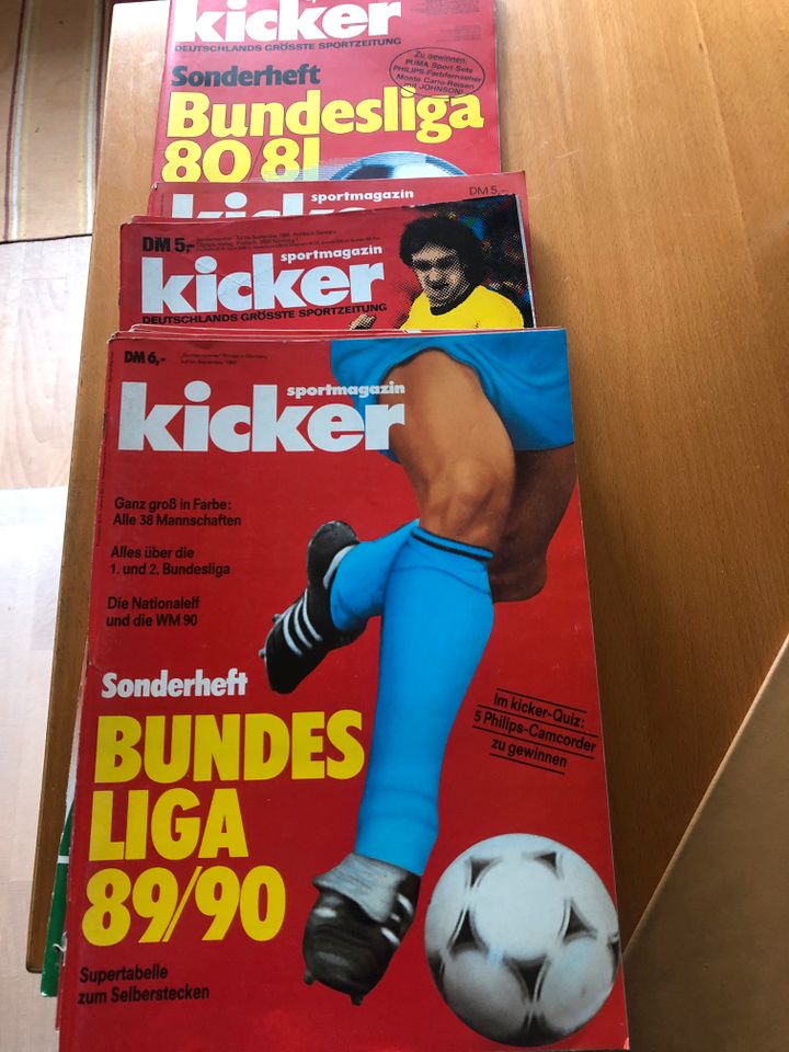 Kicker Sonderhefte 1980/81 bis 1989/90 (Preis je Heft) in Nettetal