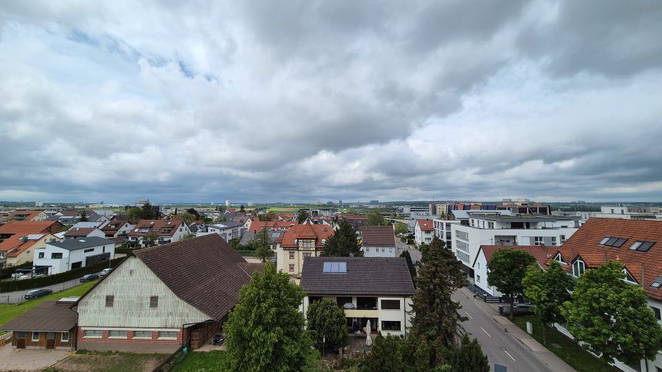 Wohnen mit Aussicht --- zentral & vollmöbliert in Leinfelden-Echterdingen