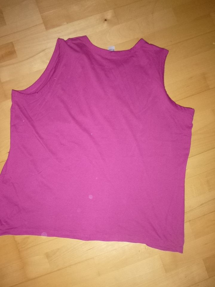 A product Z❤️ Shirts in FUCHSIA, ROT, BLEU Gr. 54 NEU je 4 Euro in Adendorf