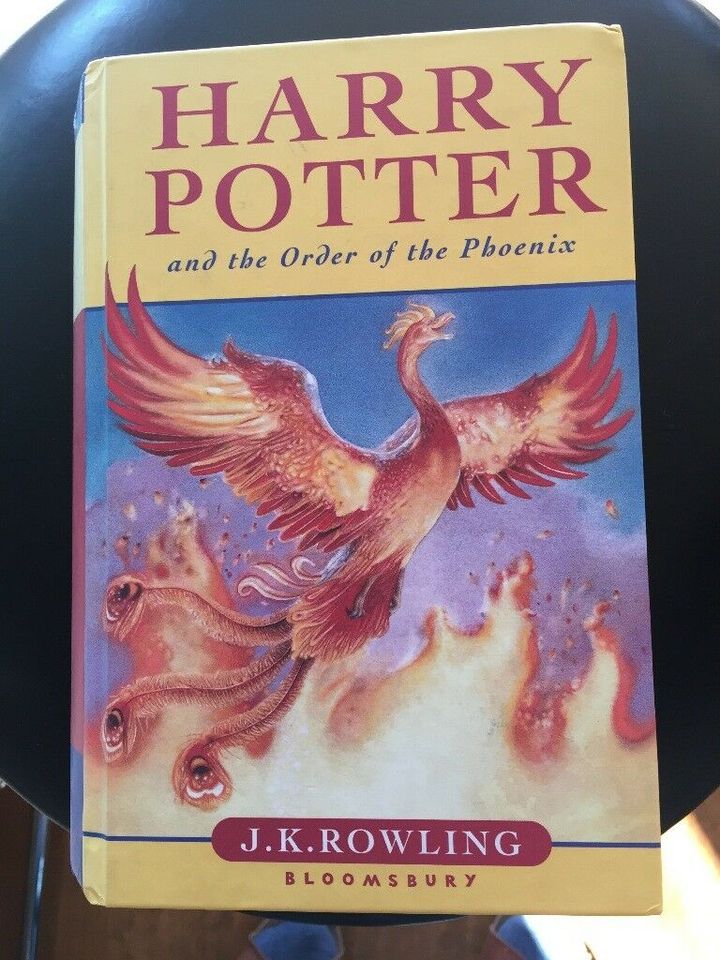 Harry Potter - and the Order of the Phoenix -ERSTAUSGABE ENGLISCH in Centrum