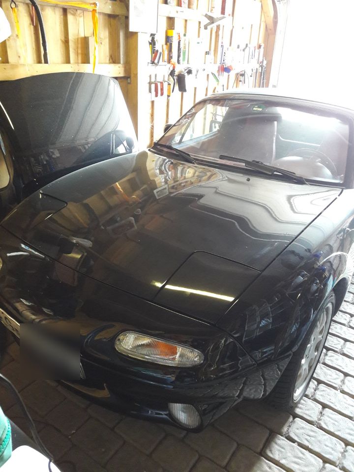 32 Jahre Alter Top Gepflegter Mazda MX 5 (Samurai) mit Hardtop in Reppenstedt