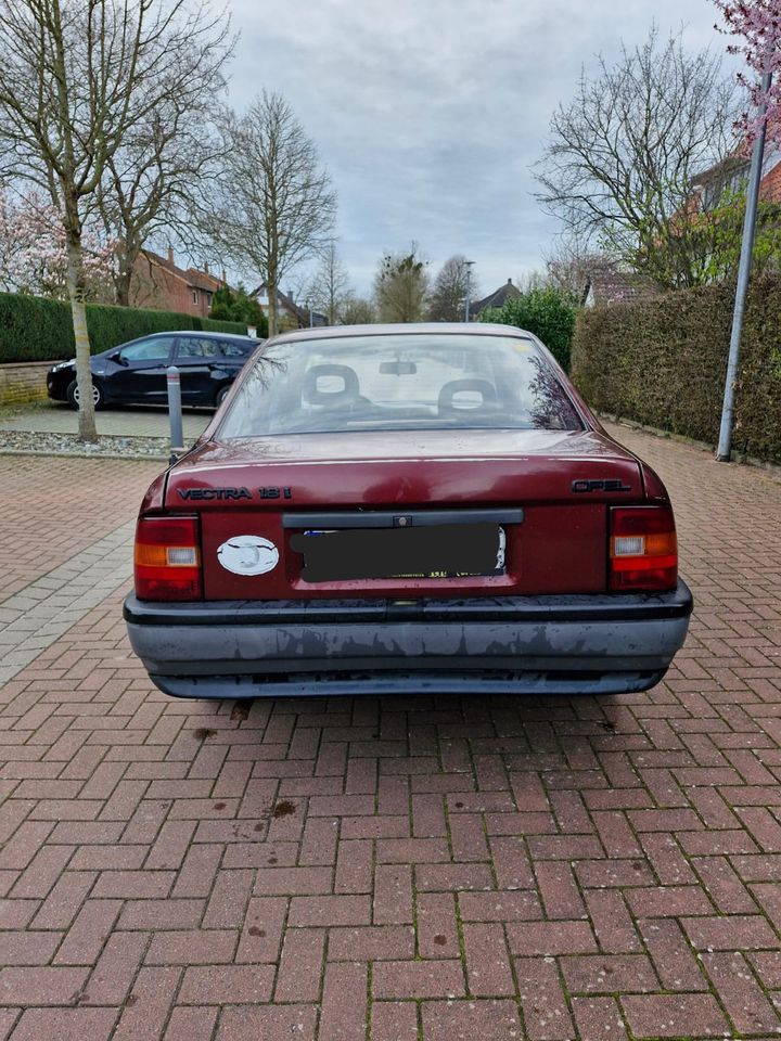 Opel Vectra-A - wenig gelaufen - Oldtimer in Stadthagen