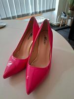 Neon pinke Lack pumps wie neu gr. 38 Schleswig-Holstein - Schönkirchen Vorschau