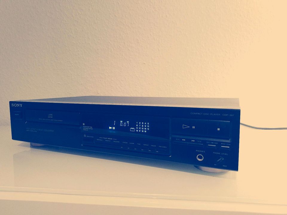 Sony Compact Disc Player CDP 397 in Hanstedt