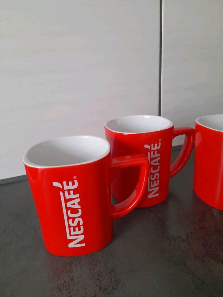 4 NESCAFE Tassen in Aalen