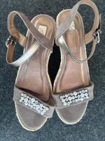 Tom Tailor Sandalen mit Plateau Baden-Württemberg - Dornstadt Vorschau