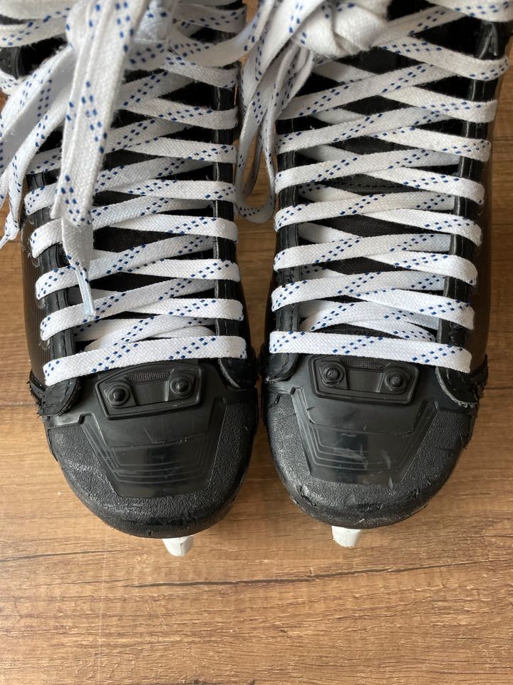 CCM Jetspeed FT4 Pro Eishockey Schlittschuhe 8 Tapered in Lampertheim