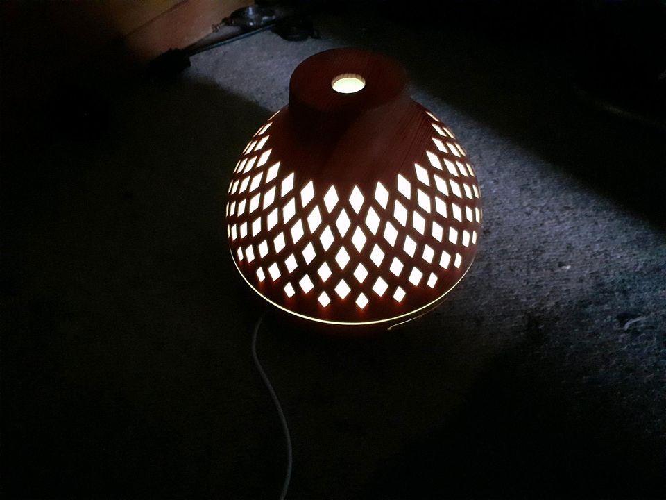 Led Licht Duft Öl Lampe Dekoration verschiedene Farben Lila Rot in Achim