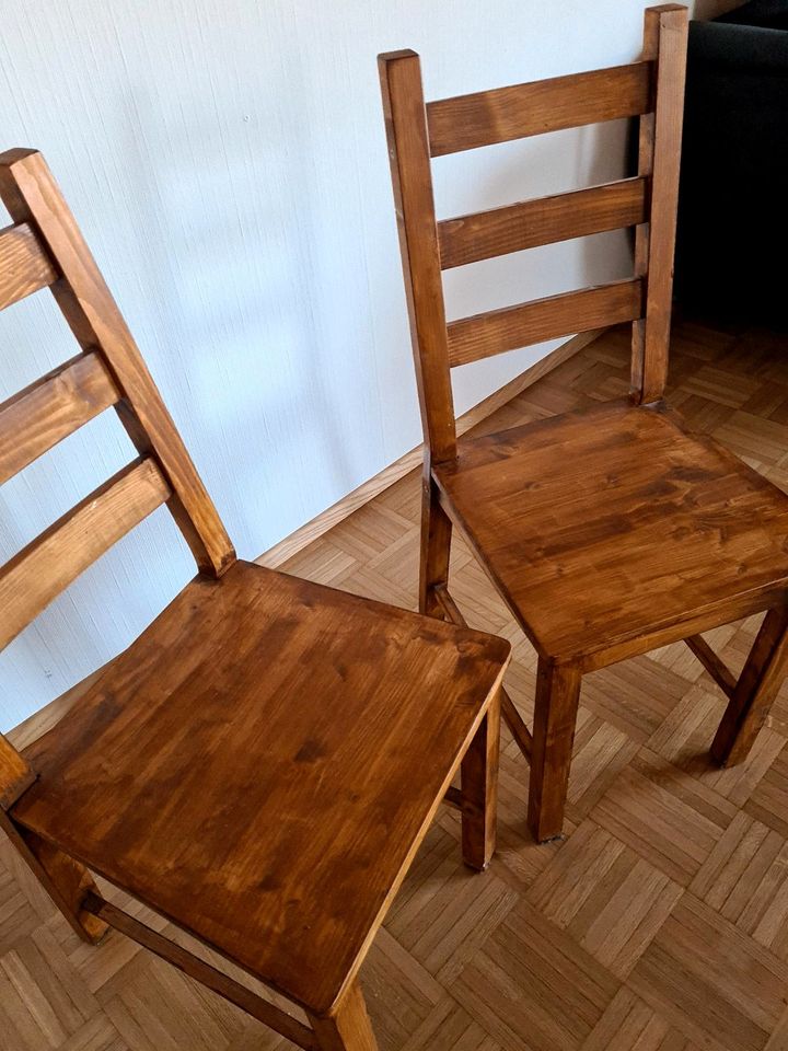 Esstisch + Stühle in Tettnang