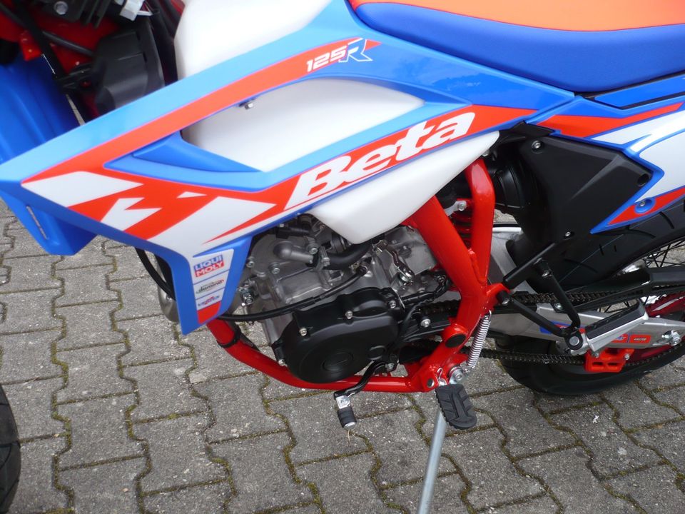 Beta RR 125 Enduro / Supermoto   R in Friedberg