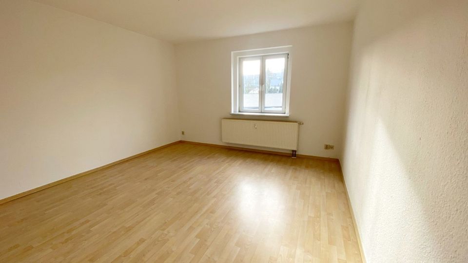 *** Hübsche 2-Raum-Wohnung im 1. Obergeschoss in Chemnitz-Markersdorf *** in Chemnitz