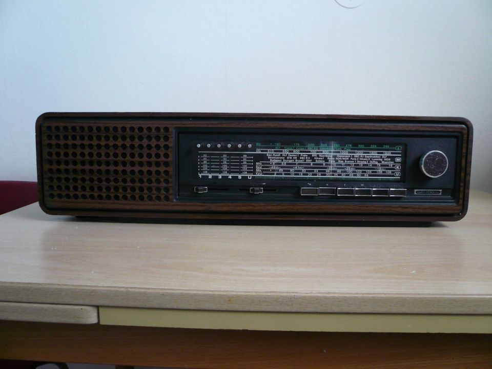 Grundig Radio. RF 711 in Berlin