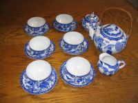 Tee-Services aus feinen Porzellan 9 teilig mit Japan Dekor Nordrhein-Westfalen - Gronau (Westfalen) Vorschau