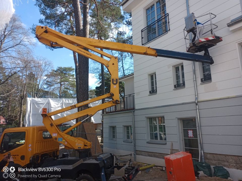 Minikran 260 kg Hubsteiger 25 m kurzfristig mieten Steiger in Berlin