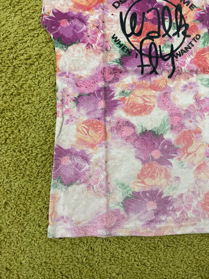 Shirt Mädchen Flower Power Gr 134 140 pink Blumen Batik in Dresden