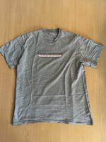 2 Supreme Shirts M Duisburg - Duisburg-Mitte Vorschau