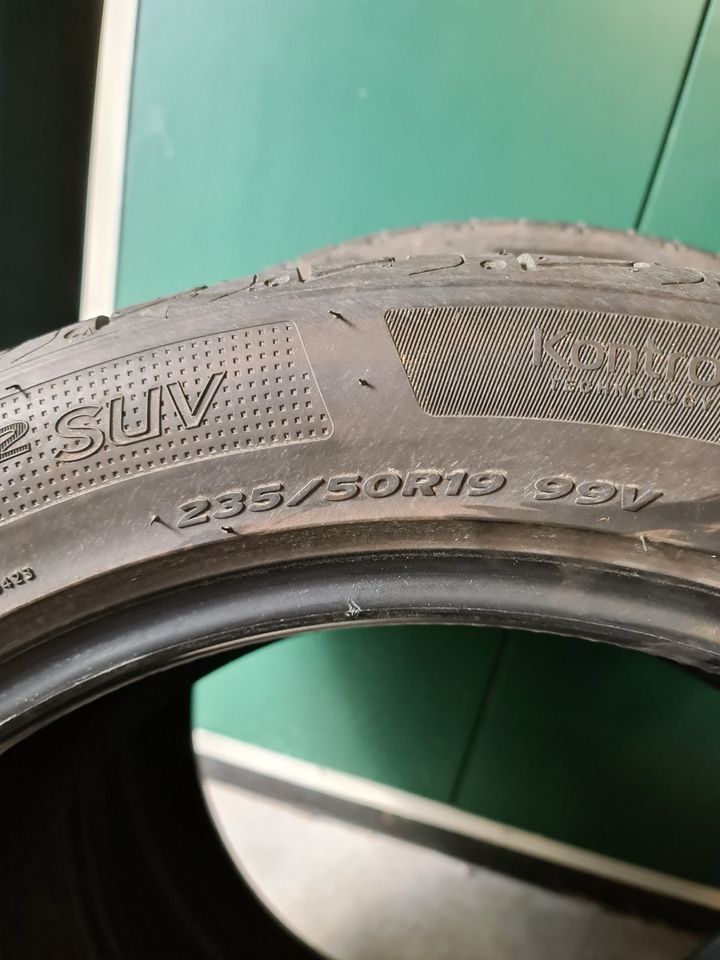 Hankook Sommerreifen 235/50R19 99V in Nieheim