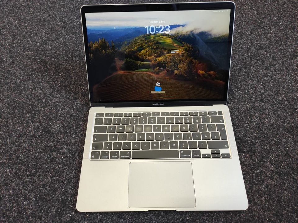 MacBook Air 2020 / A2337 / 13“ / M1 / 16 GB / 256 GB / Space Grau in Dortmund
